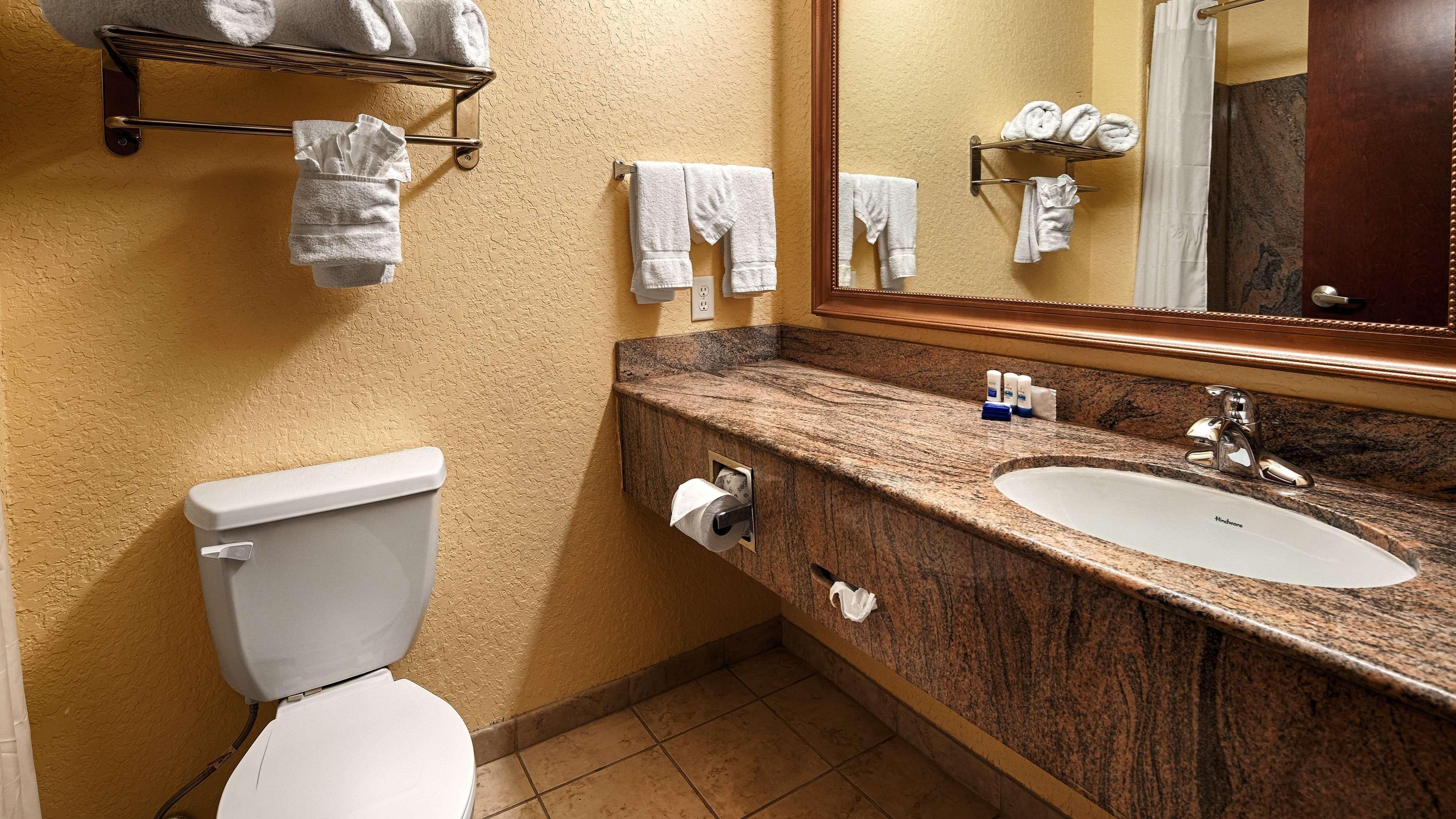 Surestay Plus By Best Western Texas City I-45 Экстерьер фото