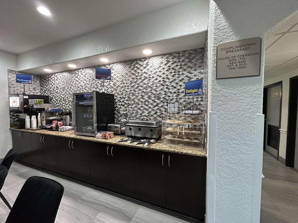 Surestay Plus By Best Western Texas City I-45 Ресторан фото