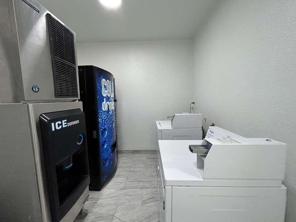 Surestay Plus By Best Western Texas City I-45 Удобства фото