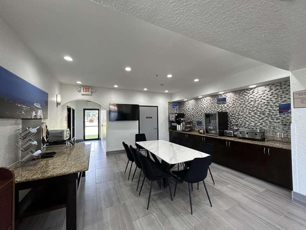 Surestay Plus By Best Western Texas City I-45 Ресторан фото