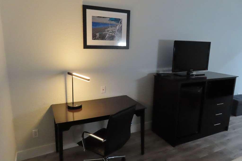 Surestay Plus By Best Western Texas City I-45 Номер фото