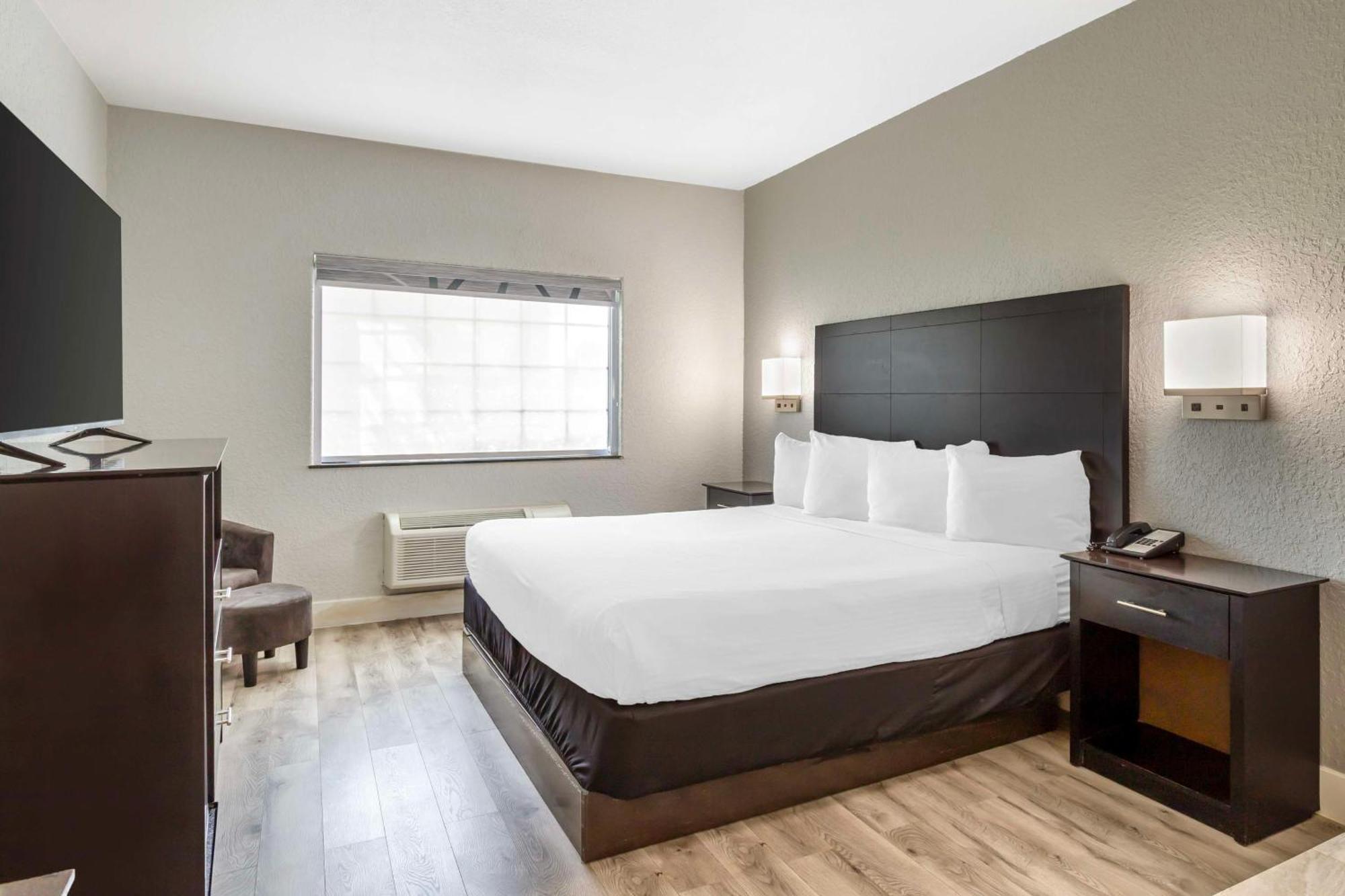 Surestay Plus By Best Western Texas City I-45 Экстерьер фото