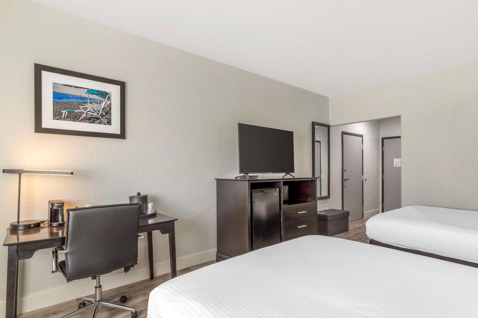 Surestay Plus By Best Western Texas City I-45 Экстерьер фото