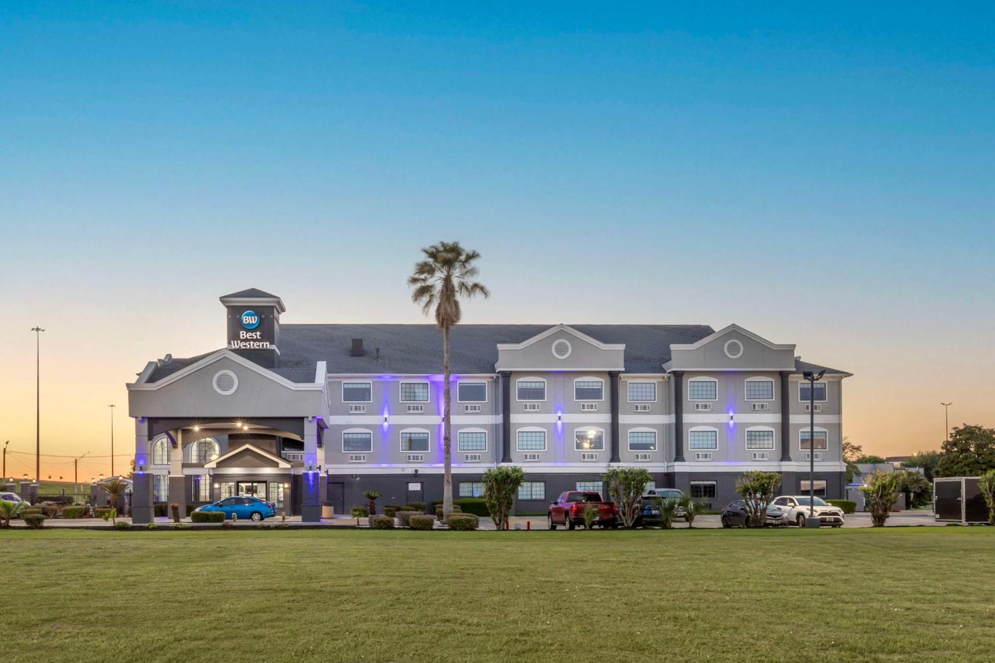 Surestay Plus By Best Western Texas City I-45 Экстерьер фото